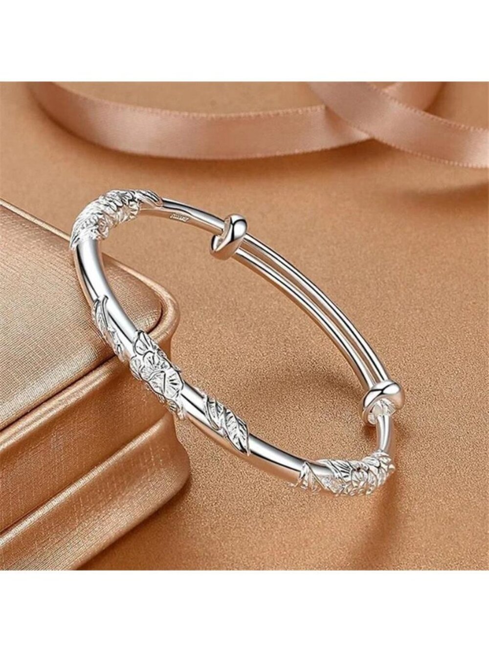 Retro Flowers Bracelet